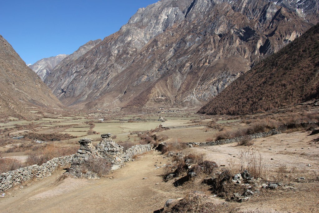 Toward Nile Tsum Valley Trek Trekking Hike Hiking Nepal